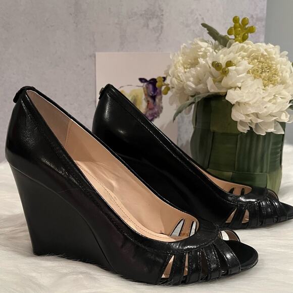NEW Calvin Klein Wedge Flare Leather Peep Toe Pumps Black Size 6 NWOT - Picture 2 of 15